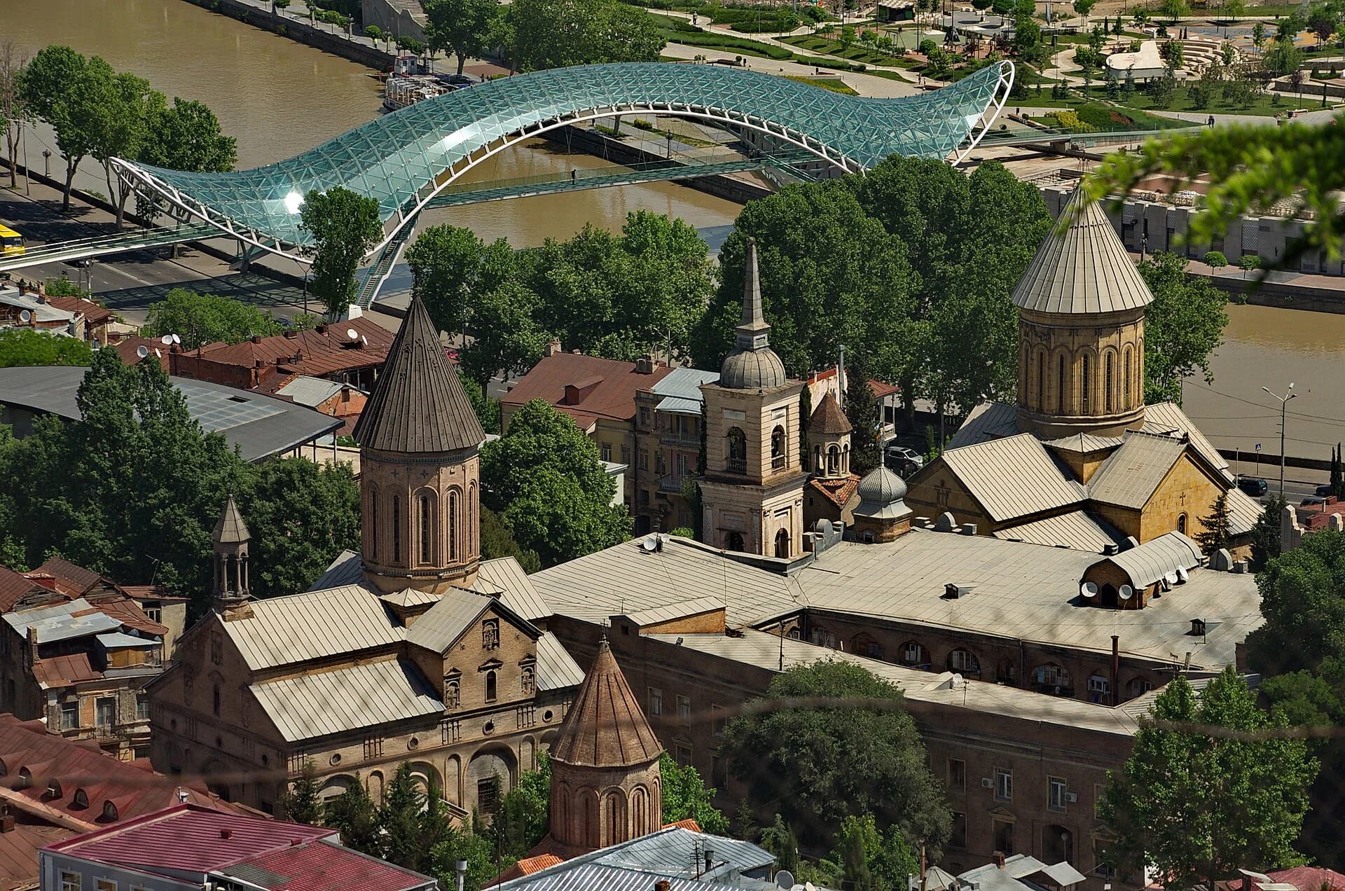 Мост Мира 1