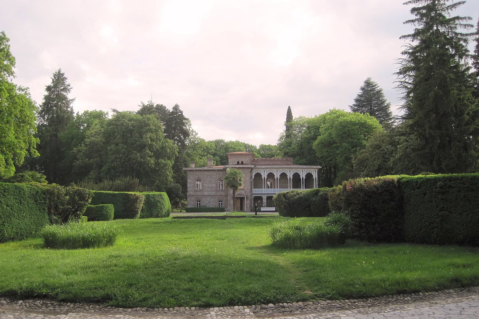 Tsinandli Manor 4