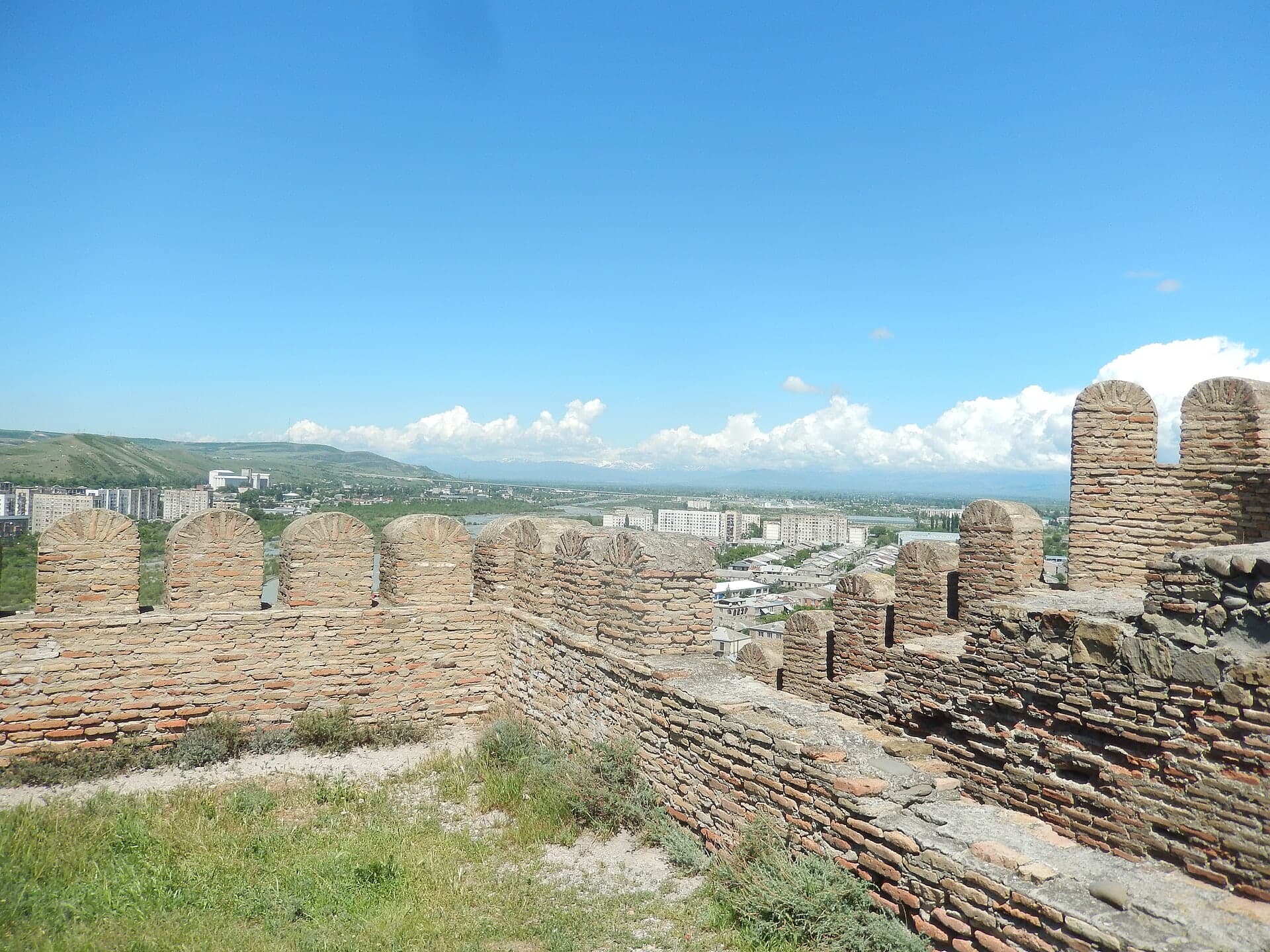 Замок Гори 3