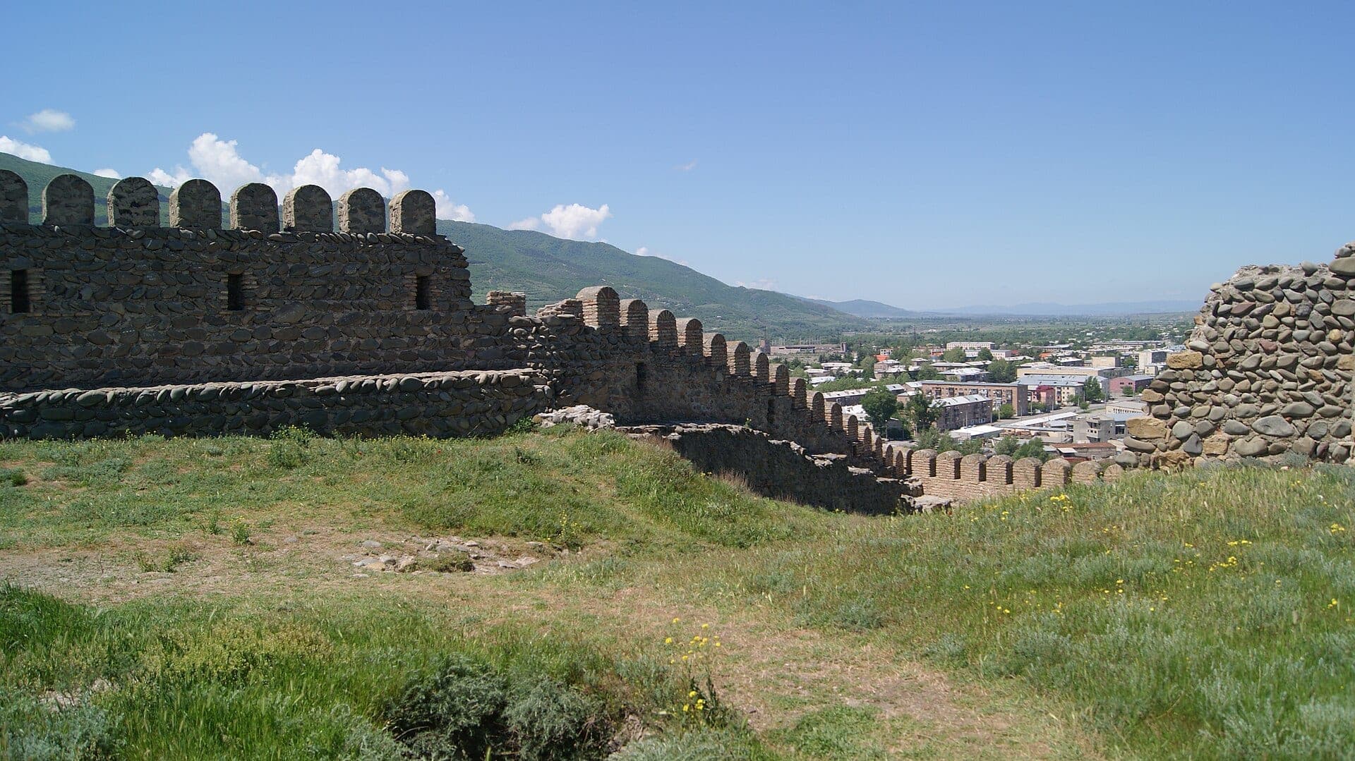 Замок Гори 5